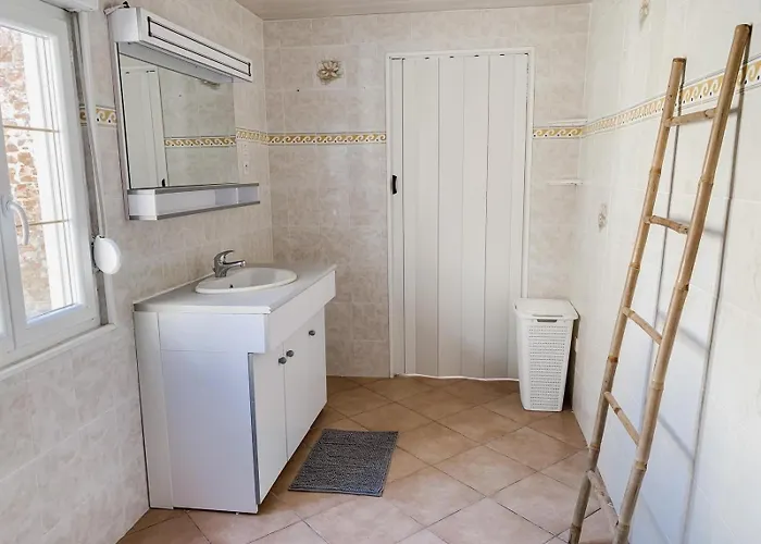 Escapade Pirouaise - La Salicorne 度假居 *